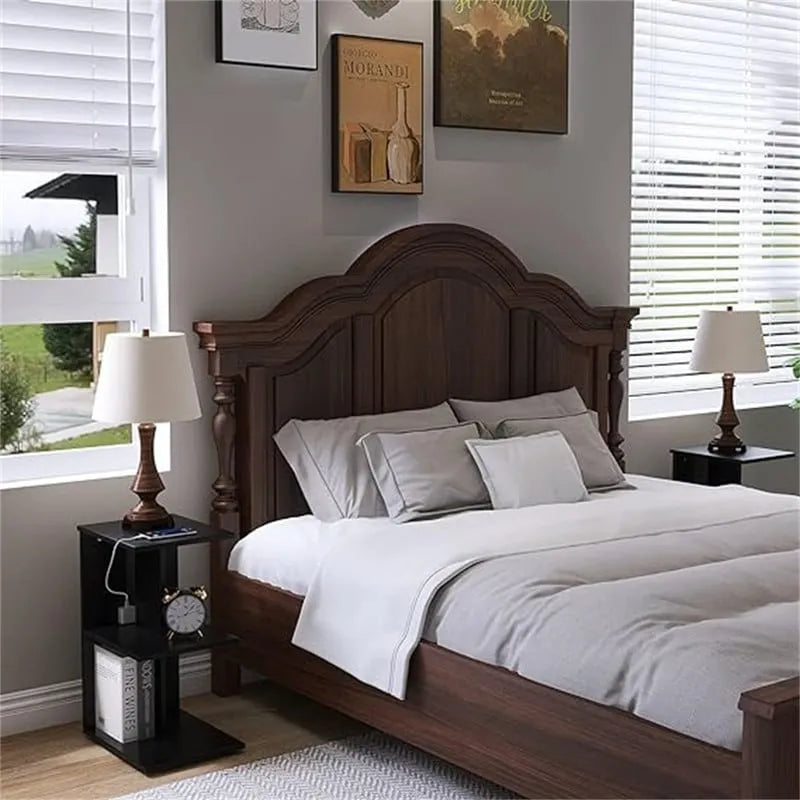 Table avec ports USB et prises électriques